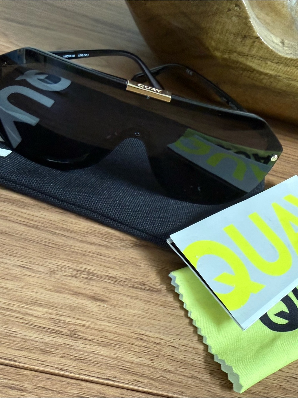 Quay Showbiz Sunglasses